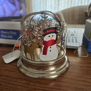 Winter candle holder